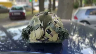 Тактический военный шлем Fast Фаст с наушниками Walkers Razor, креплением Чебурашка и кавер