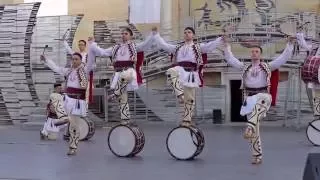 Bulgarian Folk dance with drums