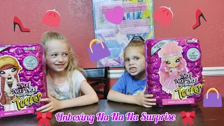 unboxing Na Na Na Surprise Dolls & Surprises