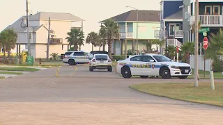 Galveston, TX: Party shooting kills two, suspect on the run, police say