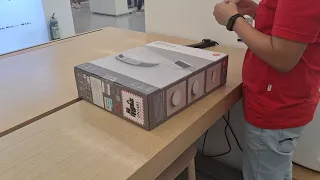 Xiaomi E10 Robot Vacuum unboxing and demo