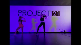 Project 21 - ALIEN SUPERSTAR 👽(Selena Hamilton and Molly Long) #project21 #mollylongchoreography