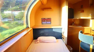 I took a ride in the highest quality private deluxe single room on the sleeper express “Sunrise” 😄🚝