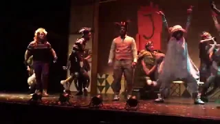Madagascar - A Musical Adventure "Move It!" onstage