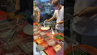 🦀Crab Puff Making In Singapore #shorts #singapore #foodie #weird #tamil #vadivelu #santhanam #viral