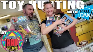 SHE BOUGHT MORE THAN ME! Toy Hunting with my wife at Totally Rad Toyhouse