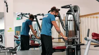 Gold's Gym Tutorials ⎮ Assisted Pull Up / Dip Machine