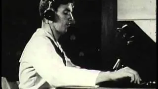 ‪US Navy Training Video - Technique Of Hand Sending Morse Code (1944)‬‏