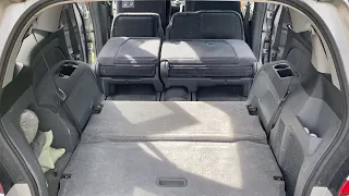 Folding seats down in MPV Car (Honda Odyssey 2007)