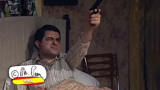 ¡Disparos! | Clips divertidos de Mr Bean | Viva Mr Bean