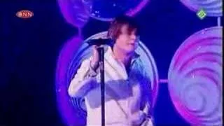 2004-02-27 - Keane - Somewhere Only We Know (Live @ TOTP)