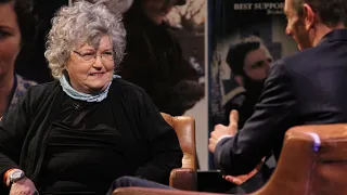 Brenda Fricker on her Oscar Statuette | The Late Late Show | RTÉ One