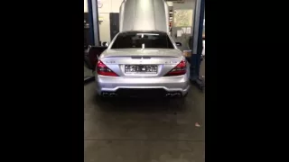 Mercedes Benz sl63 AMG sound ! BRUTAL !!