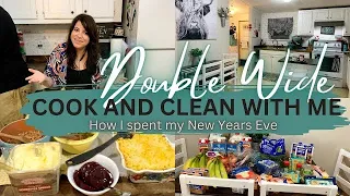 DOUBLE WIDE MOBILE HOME COOK AND CLEAN WITH ME MOBILE HOME LIVING| CLEAN WITH ME CLEANING MOTIVATION