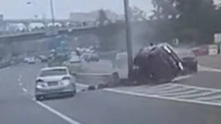 Driving in Asia - Car Accidents Compilation 2015 (8)