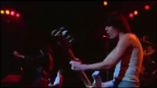 The Ramones - It's Alive (1977) - Now I wanna be a good boy