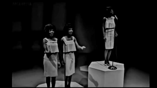 Dancing in the Streets - Martha & The Vandellas