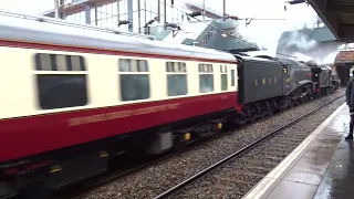 LMS Stanier Class 5 45231 and LNER A4 4498 parade through Northampton! 15th November 2022