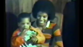 Rare 1970s studio footage of Michael Jackson with Jacksons & associates.