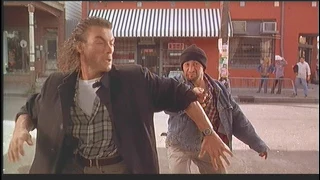 Van Damme, no filme : Perseguição Sem Tréguas (1993).