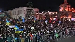 Kyiv demonstrators occupy government buildings as Ukraine president appeals for calm