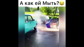 Девушка на автомойка)