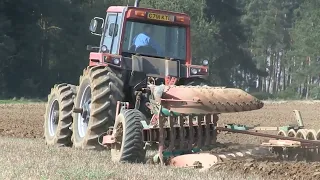 INTERNATIONAL HARVESTER 5288 AND KVERNELAND PLOUGH AND PRESS