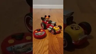 Review of Jada Toys Disney Mickey Mouse Roadster Racer Remote Control Car