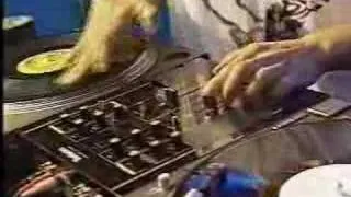 DJ Qbert Scratching