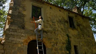 Cleaning our whole building with €300 and 1 hour of work | Italian farmhouse restoration