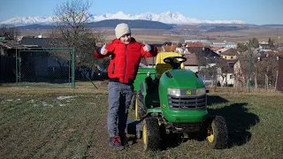 John Deere je doma