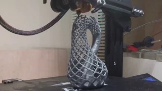 Klein Bottle Vase 3D printed time lapse