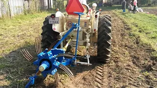 Vyorávač zemiakov VBN-1 Agrostroj Jičín v akcii plus Zetor 25A