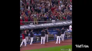 Indians fans give standing ovation to team after 22 game win streak is snapped