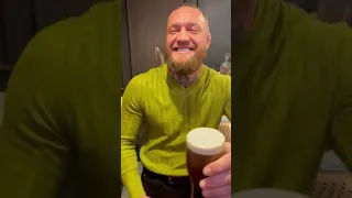 Conor Mcgregor Raps To Biggie While Drinking A Pint