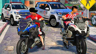 FUGA DA POLICIA NA FAVELA COM MEU AMIGO PEDRIN DE R1200 no GTA 5