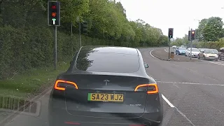 Bloody Tesla Dithering ,then Whoosh ,Leaving the Raploch Stirling Scotland UK