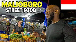 I Went to Malioboro, Yogyakarta For The Street Food! (I Ate Too Much) 🇮🇩