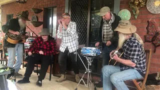 Goin' Up The Country [ Henry Thomas's Bulldozer Blues ] by the Possum Scratchers .