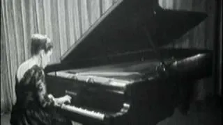 Rosalyn Tureck plays J.S.Bach - Prelude and Fugue in A Minor BWV 895