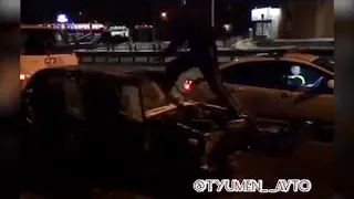 Тюменец разбил свою машину на глазах инспекторов
