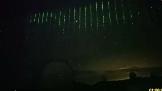 Green Lasers Fell From the Sky in Hawaii (Jan. 2023): From UFO's? Or Satellites?