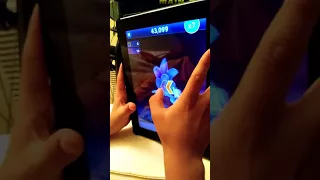 Playing Sonic Dash on iPad