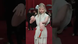 Aurora slow motion on the Red Carpet (GlamBot) - The Oscars