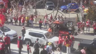 St. Louisans recount experience at KC Super Bowl parade