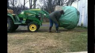 How to put a Big Bale Buddy on