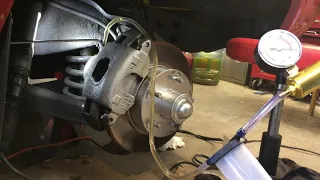How to bleed brakes with a vacuum pump 8885618 from Princess Auto