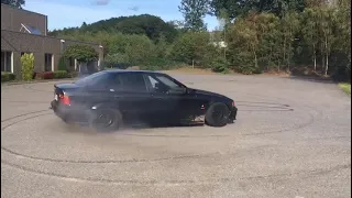 BMW 320i e36 drift practice