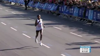 Ethiopian  Runner Tigist Assefa broke Marthon World Record