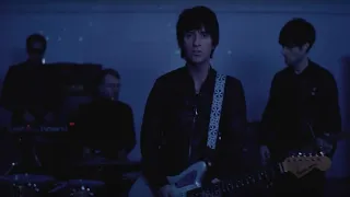 Watch Johnny Marr's Moody New 'Walk into the Sea' Video